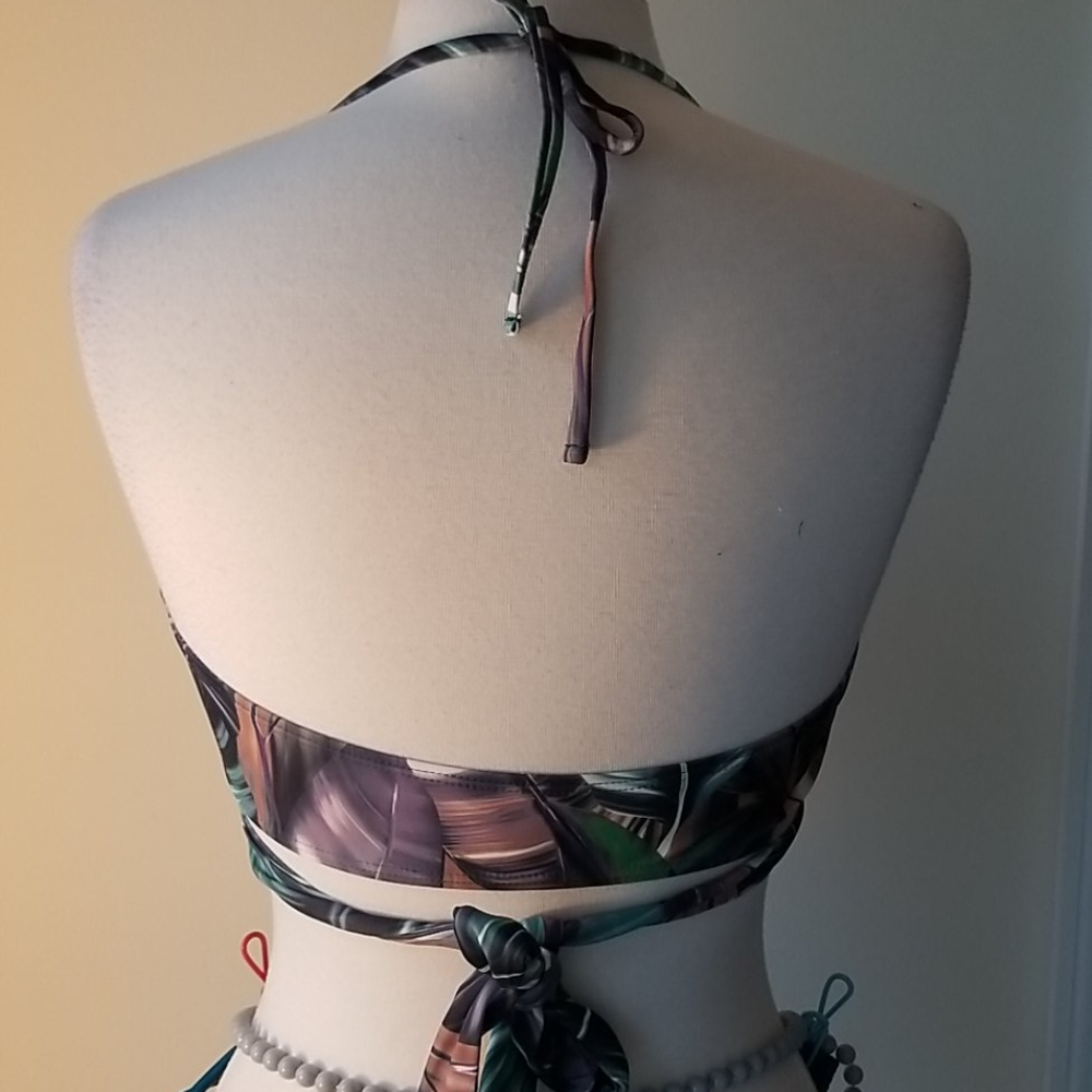 Tropical Criss Cross Halter Bikini Set - Picture 6 of 8
